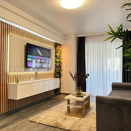 Luxury Glam Apartments Central Adress Bucuresti With Parking エクステリア 写真