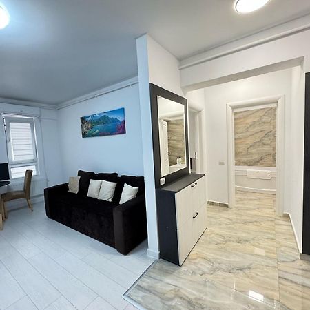 Luxury Glam Apartments Central Adress Bucuresti With Parking エクステリア 写真