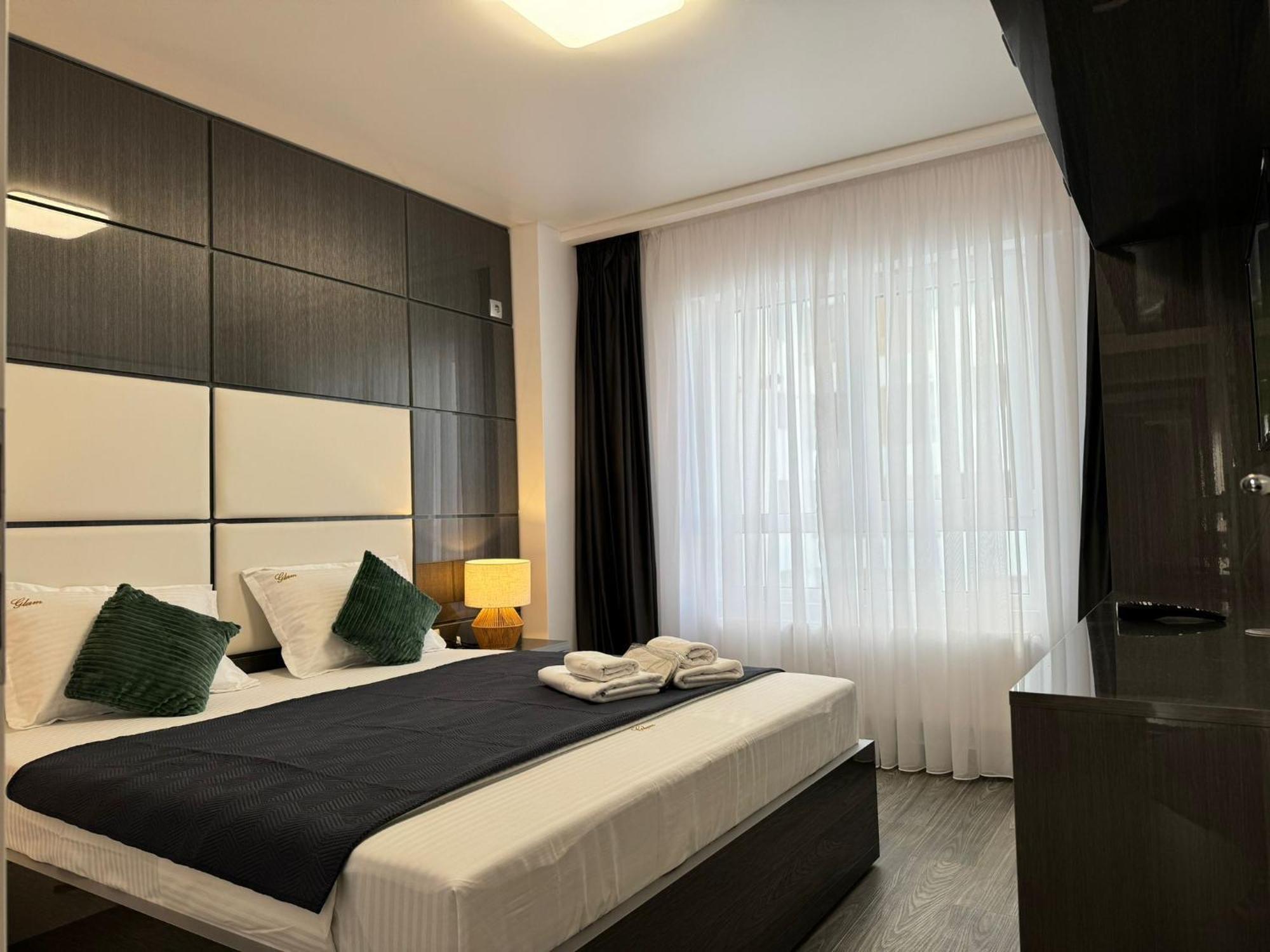 Luxury Glam Apartments Central Adress Bucuresti With Parking エクステリア 写真
