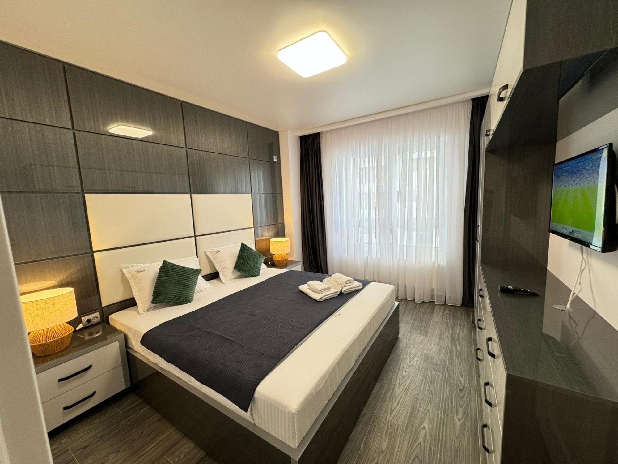 Luxury Glam Apartments Central Adress Bucuresti With Parking エクステリア 写真