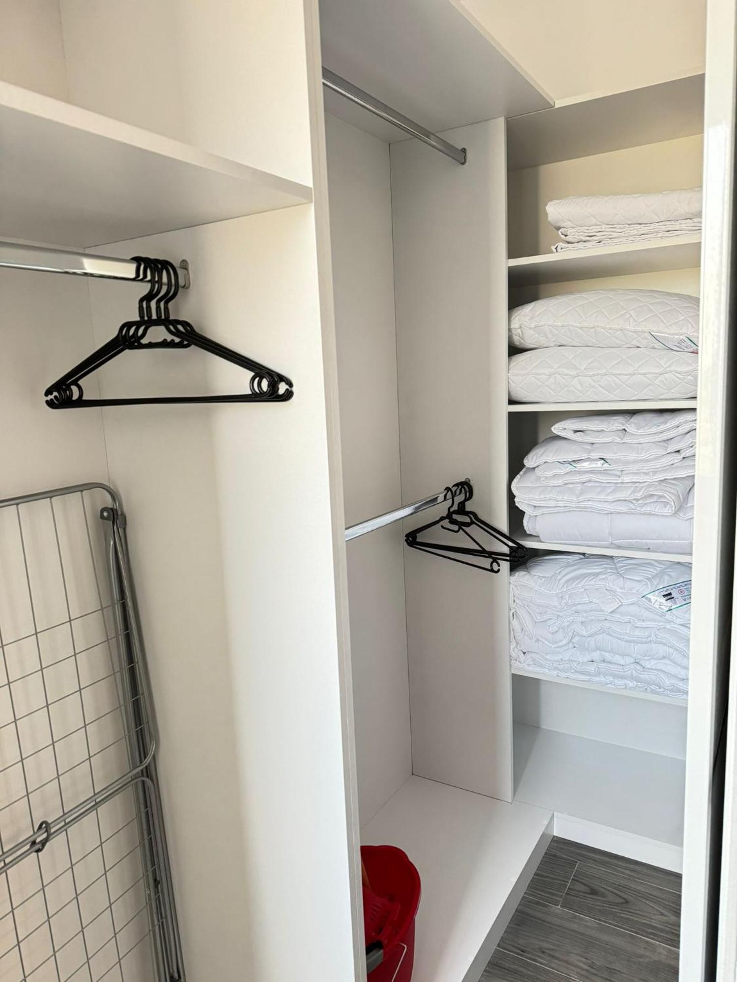 Luxury Glam Apartments Central Adress Bucuresti With Parking エクステリア 写真
