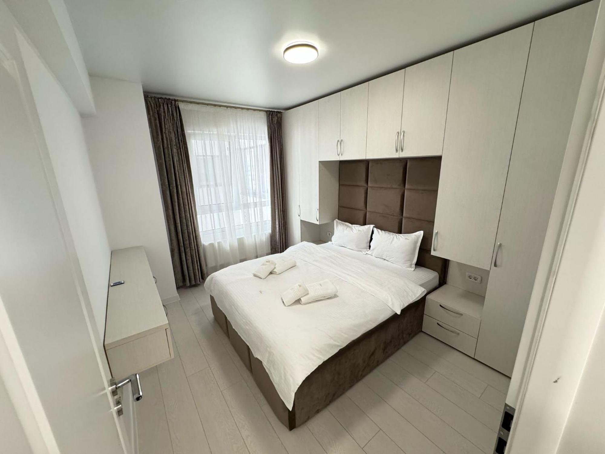 Luxury Glam Apartments Central Adress Bucuresti With Parking エクステリア 写真